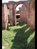 06826 ostia - regio i - insula ix - caseggiato (i,ix,2) - raum 4 - bli ri sueden - 09-2022.jpg